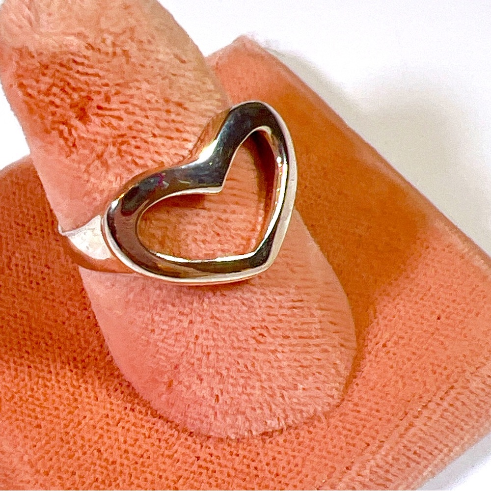 “Heart “Love” Motif 925 Sterling Ring — NEW Size 6.5